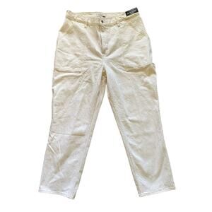 Abercrombie and Fitch Ultra High Rise The 90’s Straight White Jeans- size 16s